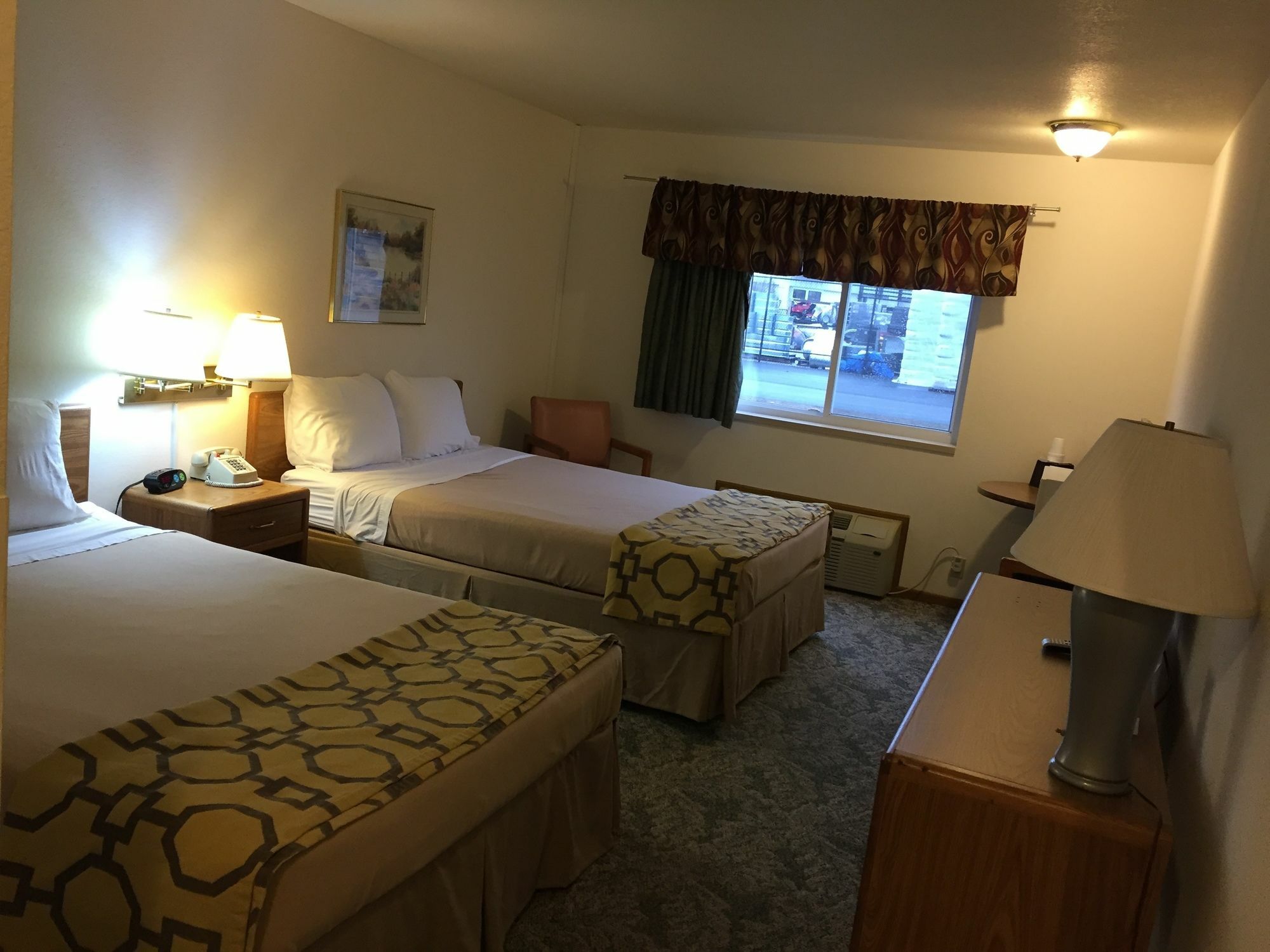 Super 8 By Wyndham Escanaba Eksteriør bilde